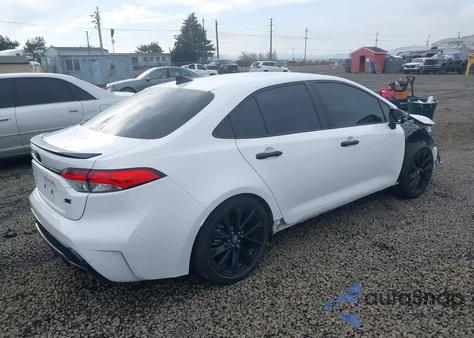 2022 Toyota Corolla Se Nightshade Edition z USA, uszkodzony, nr VIN 5YFS4MCE1NP103677